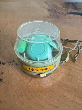 Vintage 1970 Ideal Toys Mini Matic Dishwasher w/ Dishes